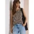 Top met gespleten hals en leopatroon
