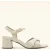 Elegant Ease lak sandaaltjes in crème