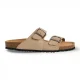 Tamaris herenslippers van zandbeige leer met instapzool.
