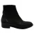 Balenciaga Geperforeerde Wingtip Chelsea Boots in Zwart Leer