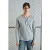 Langemanige T-shirt met knoopkraag en comfortabele pasvorm