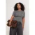 Trendyol Curve Dames Grijs Effen Kort Getailleerd Grote maten Blouses
