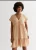 Beige mini-smockjurk met V-hals en laagjes